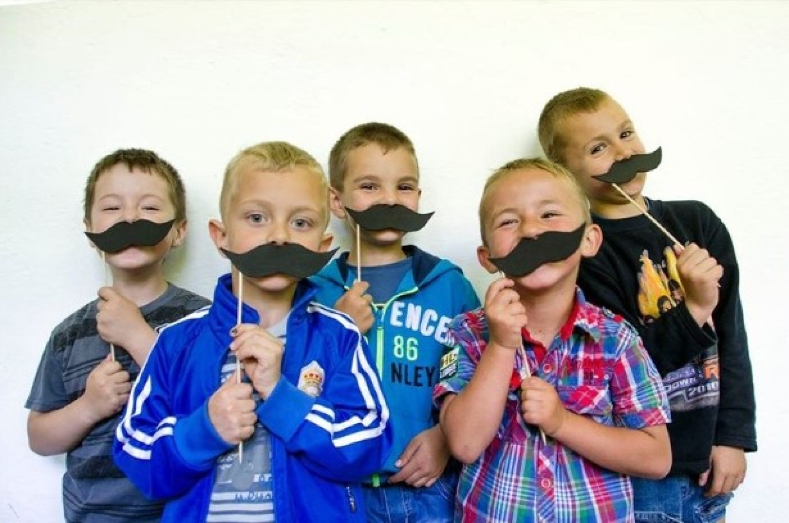 Pusti brkove jer stiže nam Movember - mjesec muškog zdravlja!