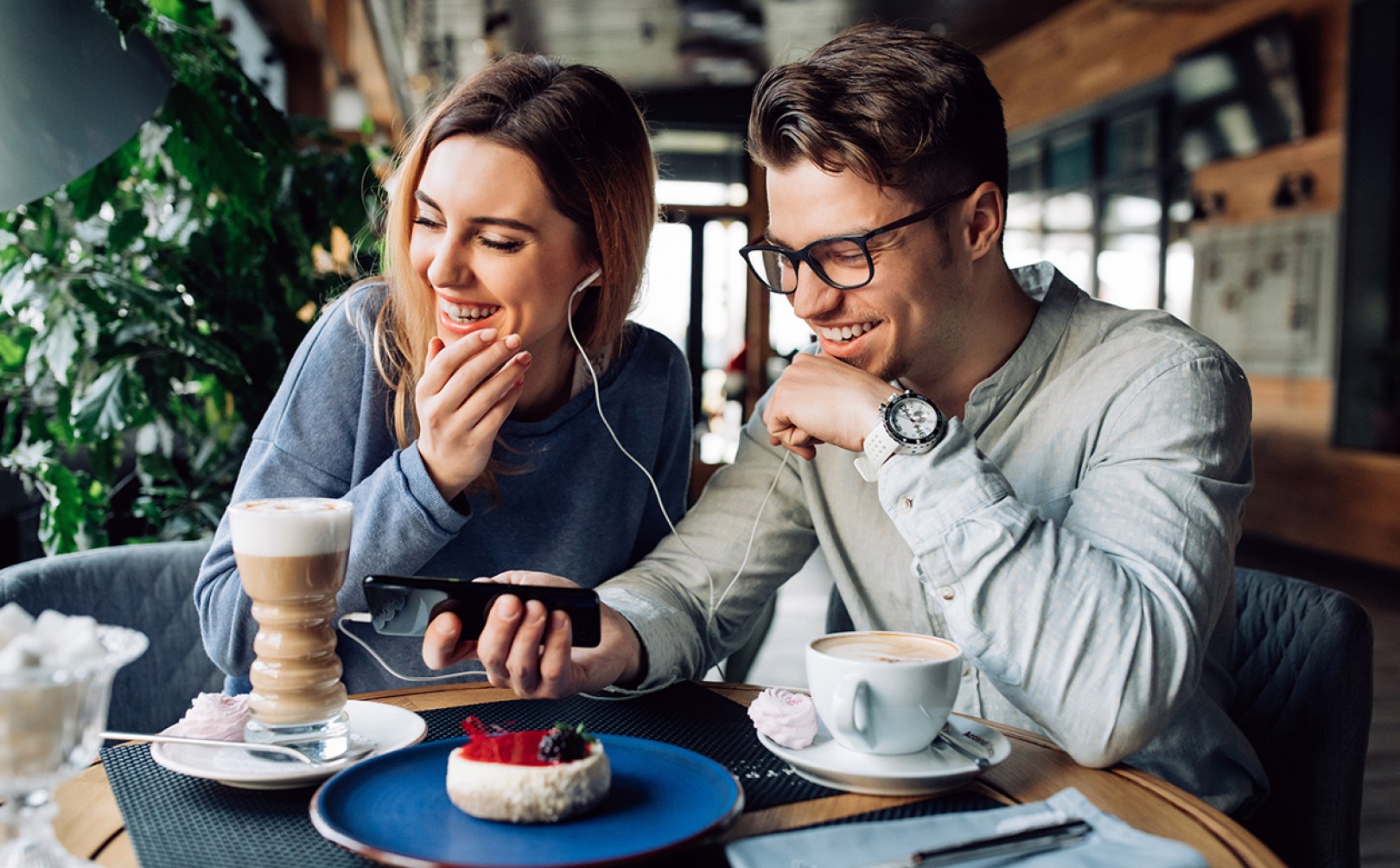 Stiže mjesec ljubavi: Izaberi najbolji poklon za Valentinovo